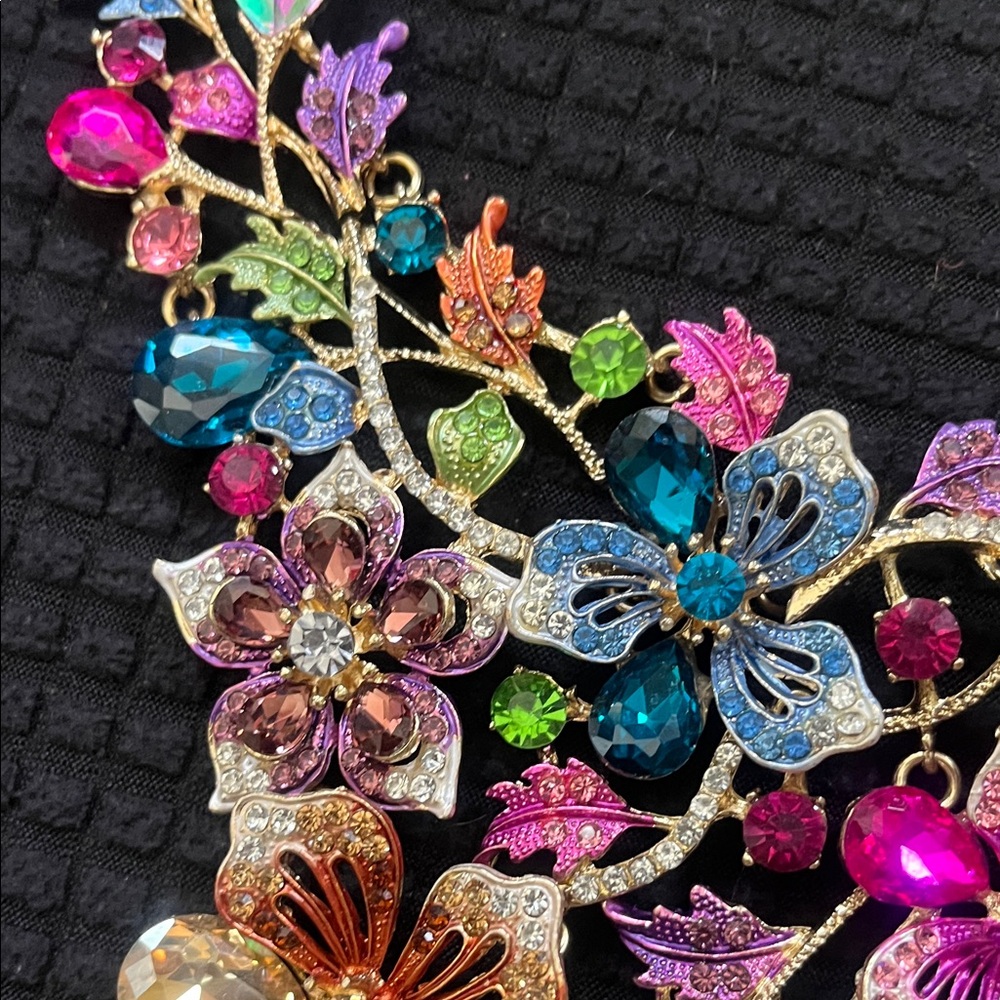 Floral Multicolor Statement Necklace - Picture 2 of 9